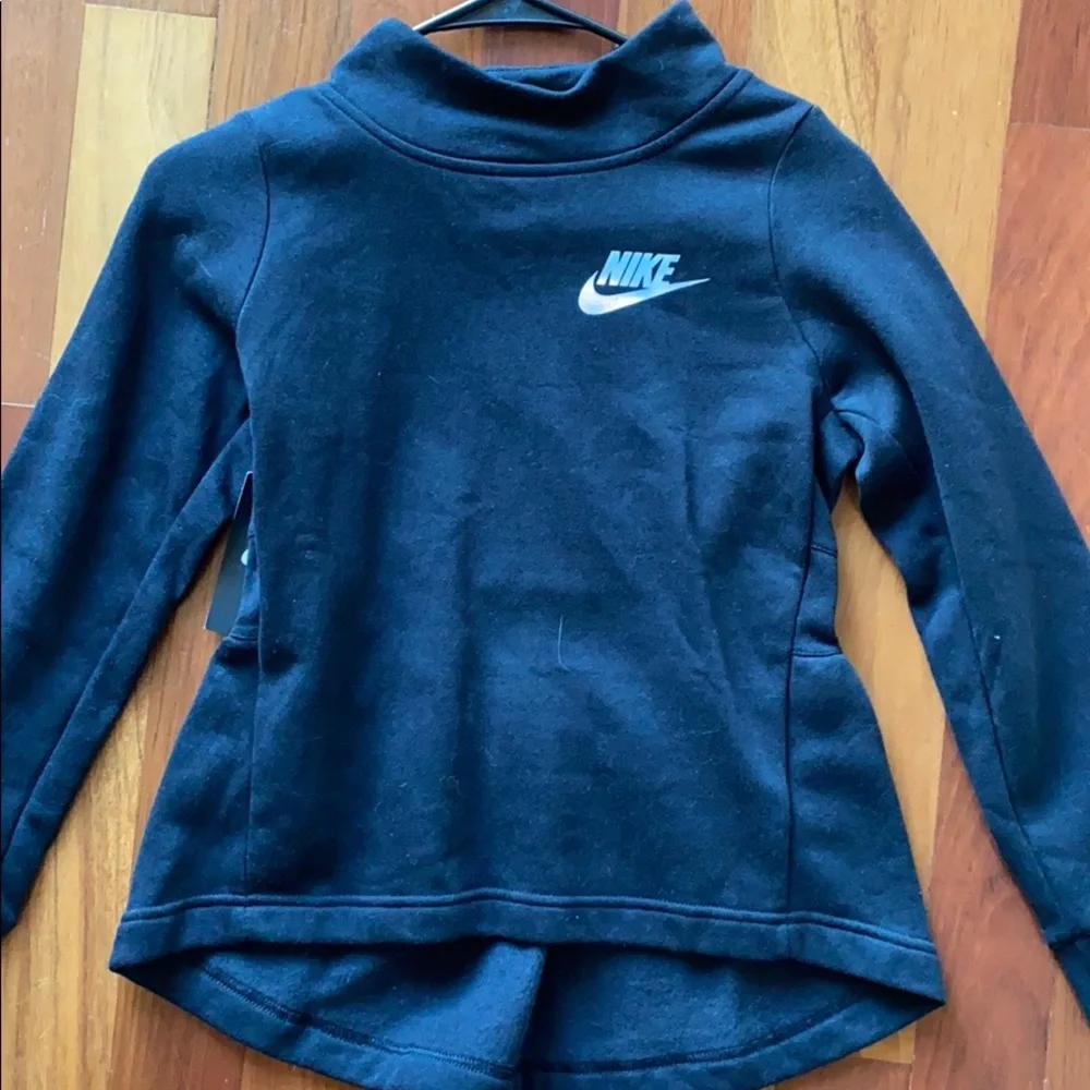 NWT Black nike sweatshirt - Picture 1 of 4